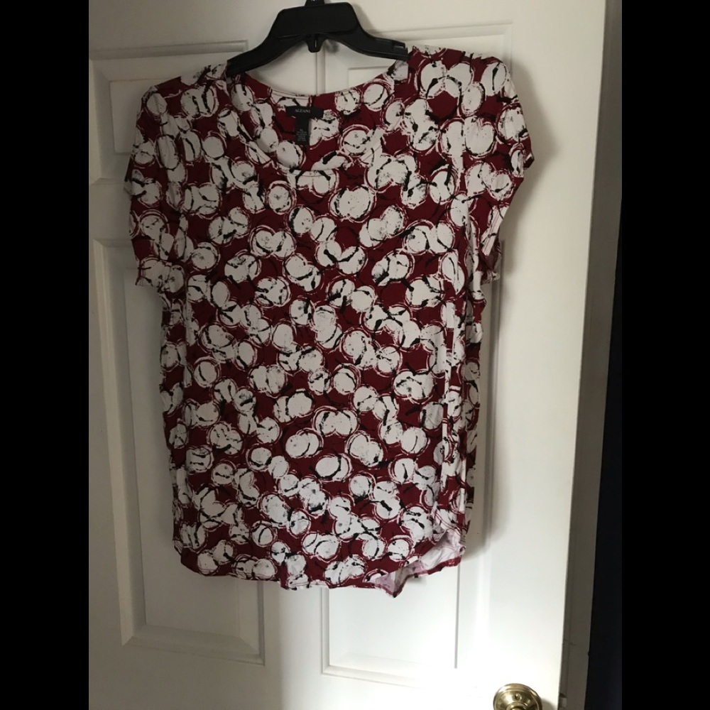 Alfani Sleeveless Top in EUC Size XL
